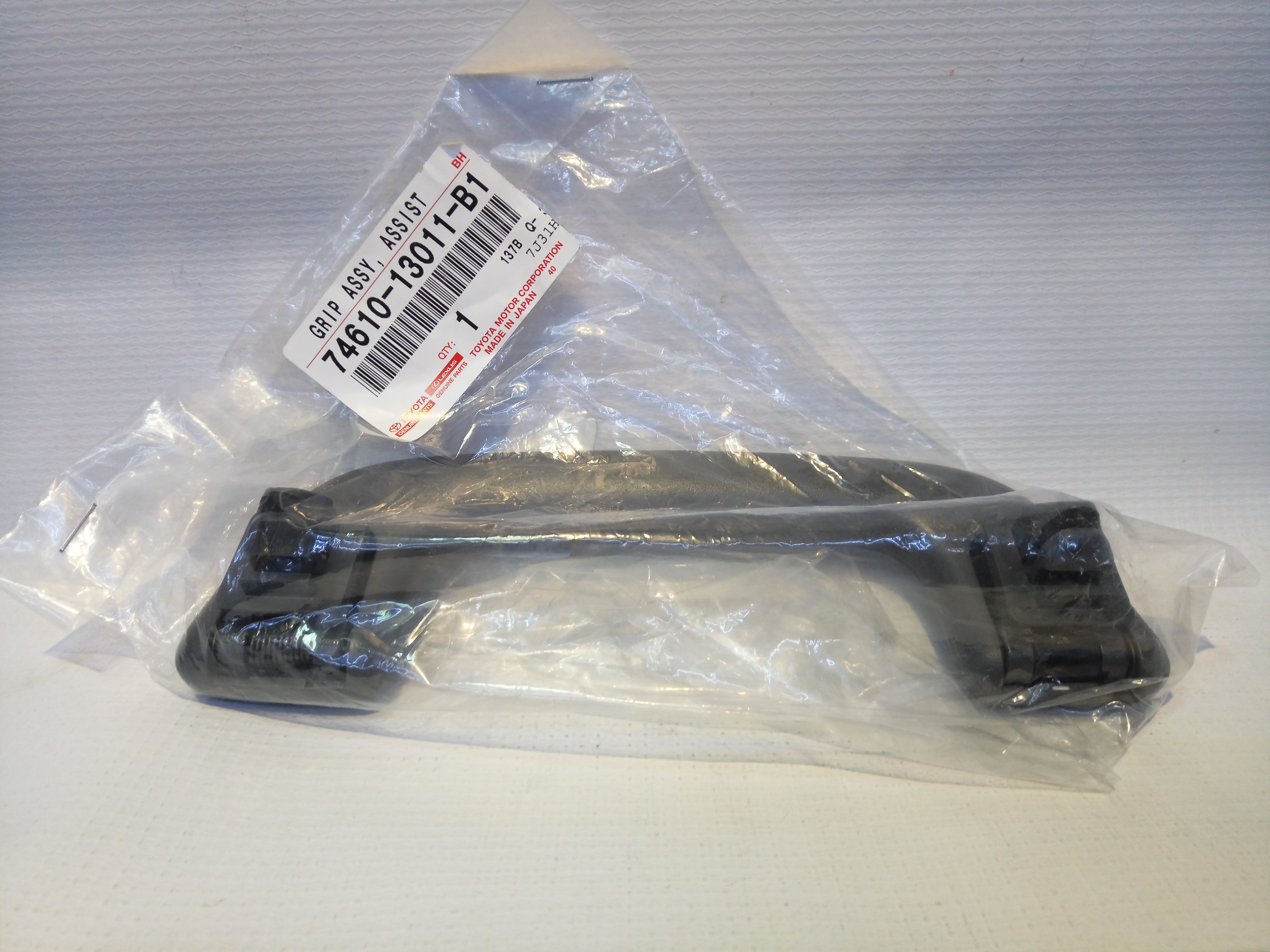 [object Object] 74610-13011-B1